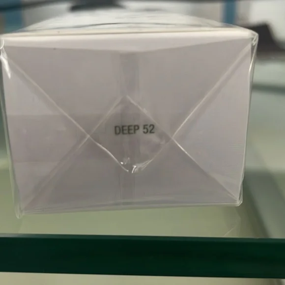 La Mer Skintint - Deep 52 - Picture 2 of 2